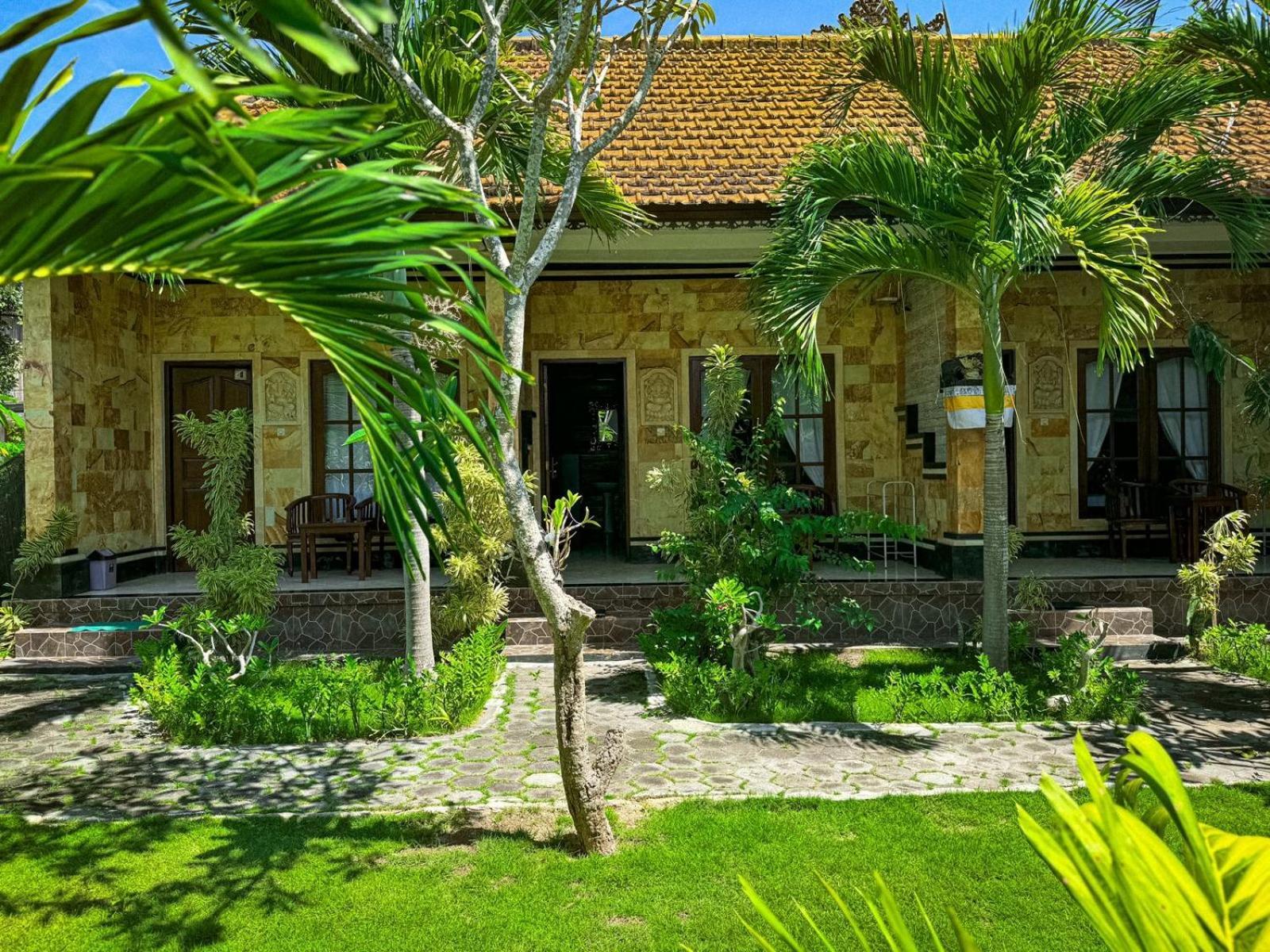 Tiki Bar And गेस्ट हाउस Nusa Lembongan (Bali)