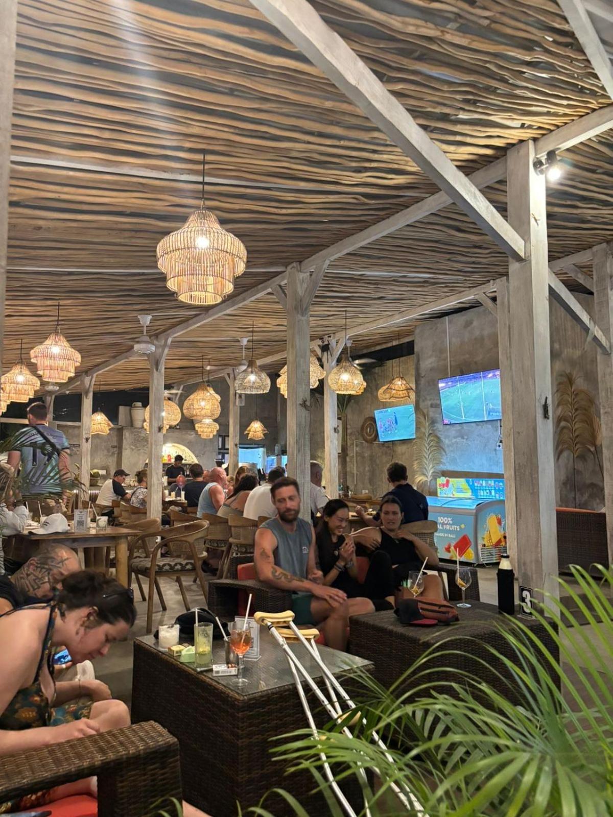 Tiki Bar&more 2*
